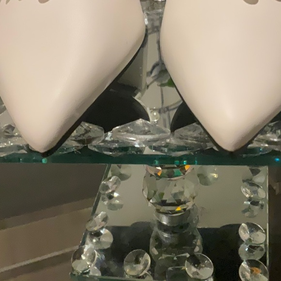 *HOST PICK* NWOT Faux Pearl Mule Pumps - Size 8.5 (European Size 39) - Picture 7 of 14